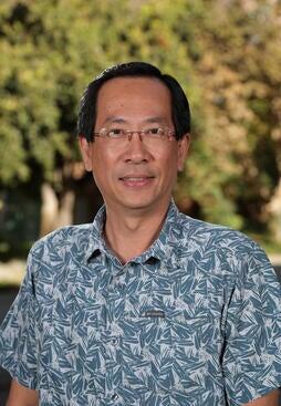 Professor Chow-Yang Lee (Stan Lim/UCR)